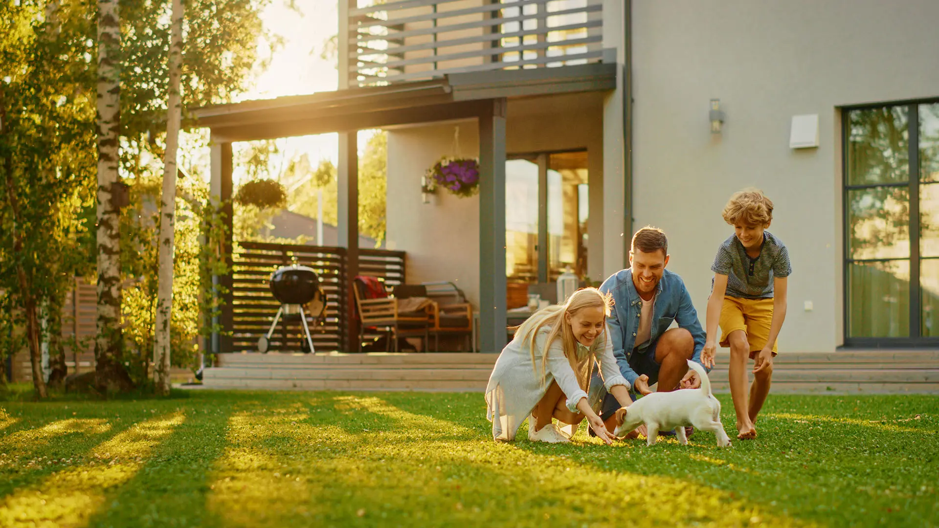 Pest control technician inspecting a Brisbane Northside property